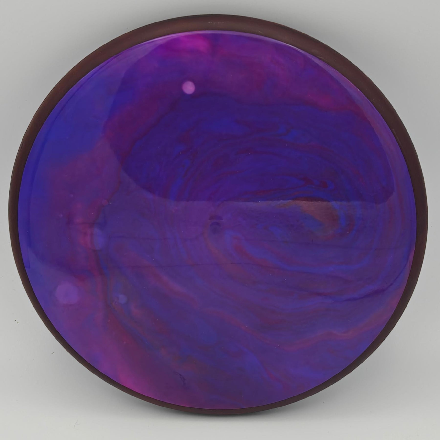 Interstellar Dyed Discs